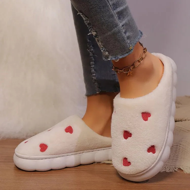 FrostStep heart cozy slipper – cozy winter footwear, side view